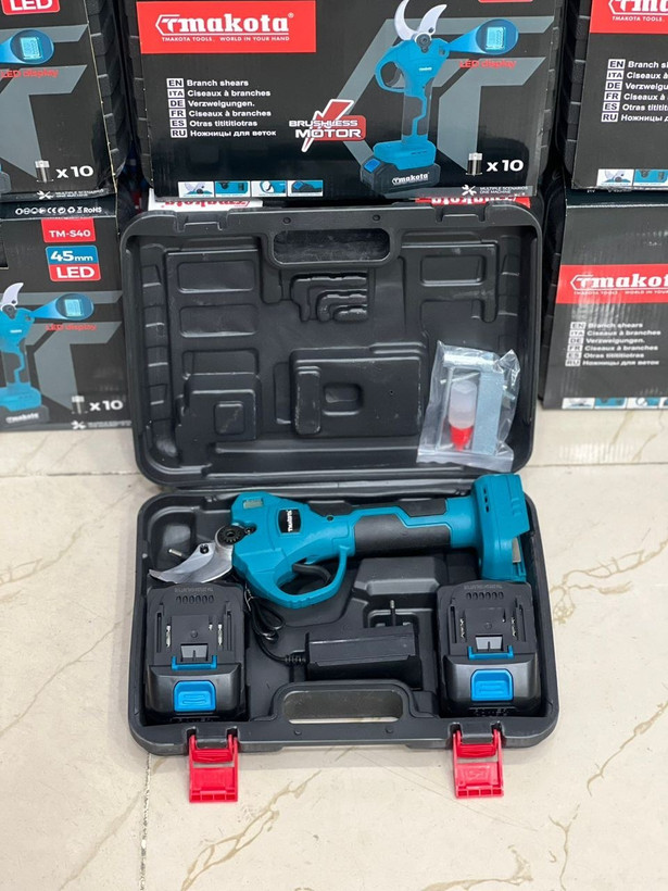 قیچی شارژی براشلس ماکوتا مدل 68V
