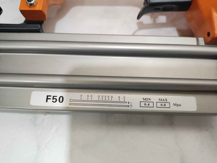 میخکوب بادی زوبر مدل K10683